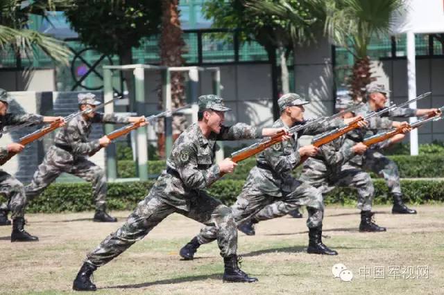 徐良才新任驻澳门部队司令员,为湖北通山人,曾在荆州参加"98抗洪"