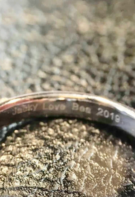 向佐求婚郭碧婷钻戒曝光