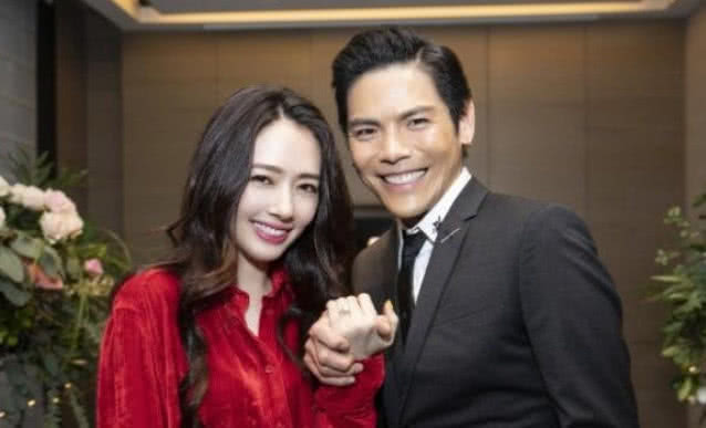 一线|郭碧婷方否认怀孕称角度问题 向佐却哈哈