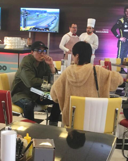 刘翔妻子近照曝光 身材苗条小腹平平力破怀孕传闻