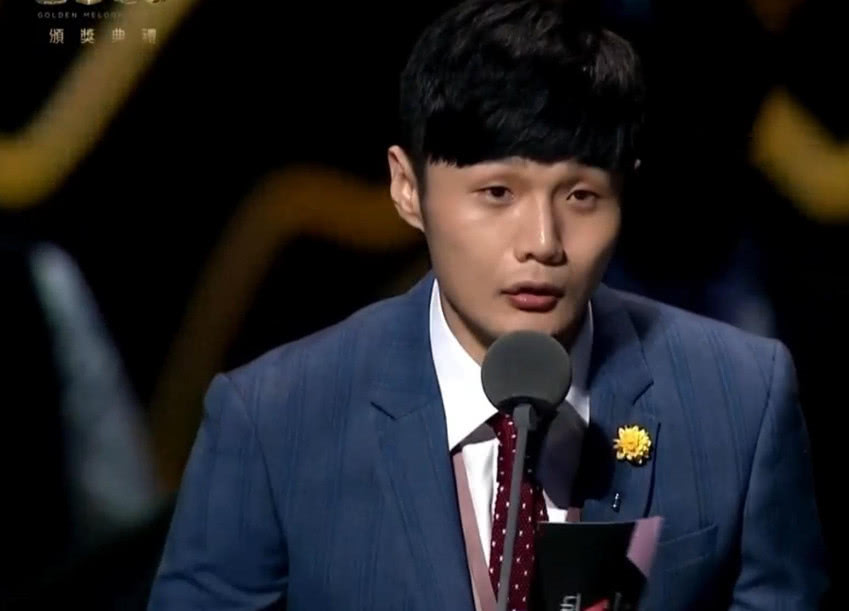 李荣浩被曝将和老东家散伙 或学杨丞琳自立门户