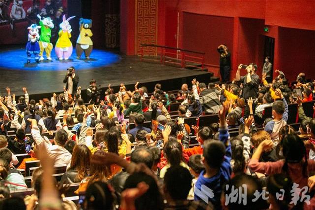 1号站代理开户全国首部消防儿童剧《大象消防局》亮相琴台大剧院