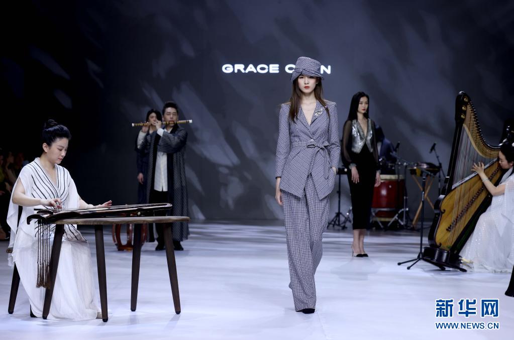 "grace chen 高级时装·grace chen"发布会在京举行