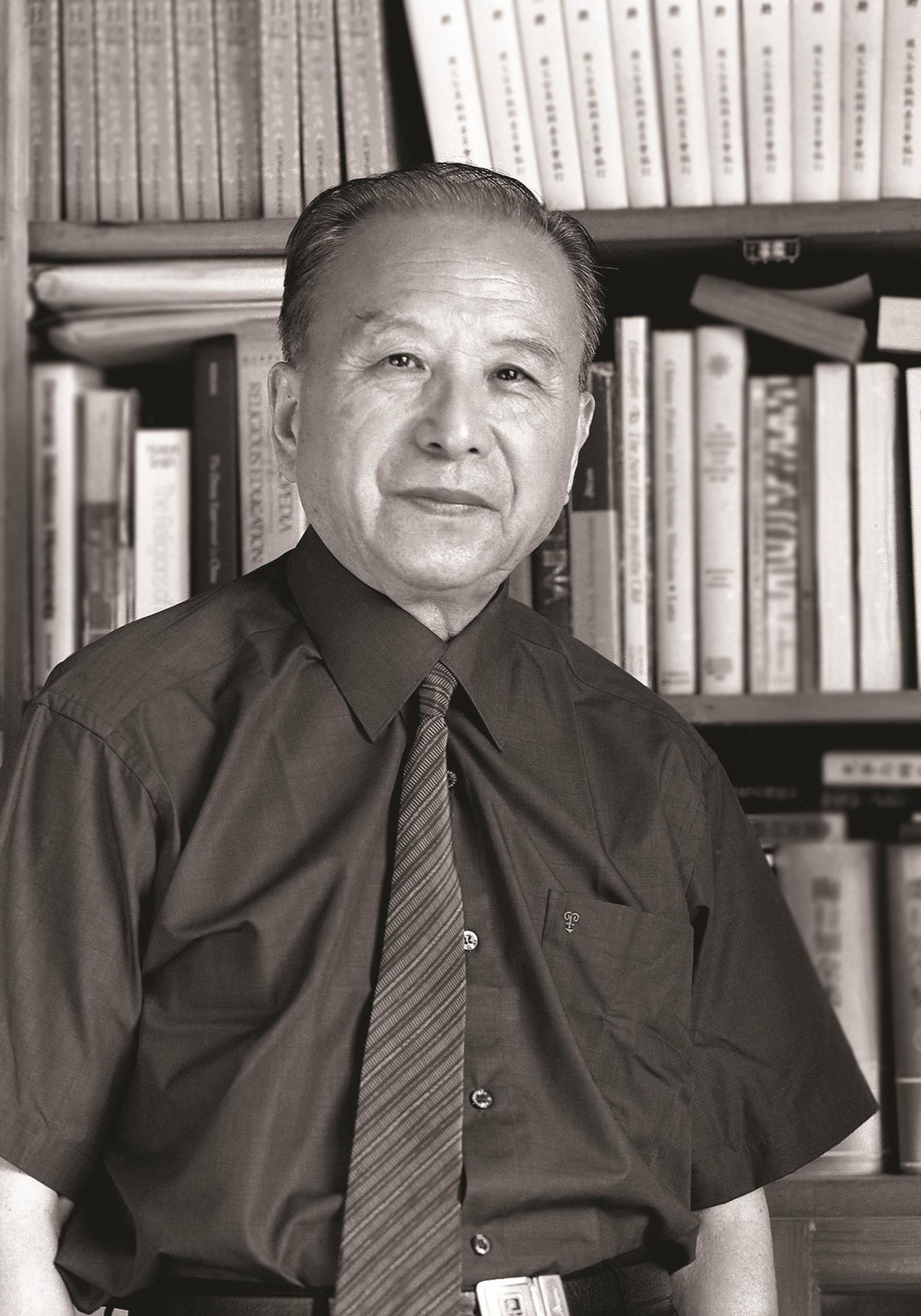 著名历史学家,教育家章开沅逝世 先生是桂子山上最闪亮的一颗星