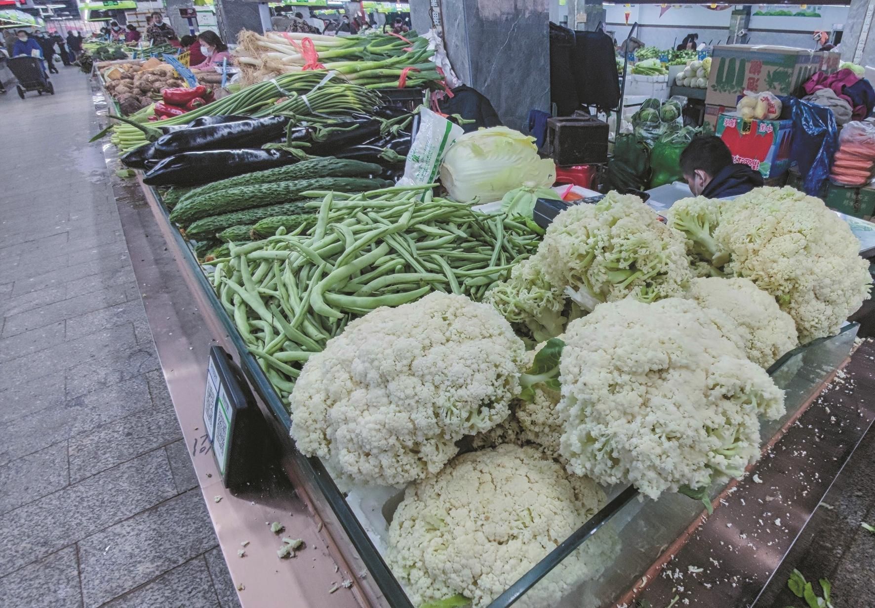 武漢10多種夏季蔬菜提早上市 上市量一天比一天多 菜價走勢將緩慢下跌(圖1)