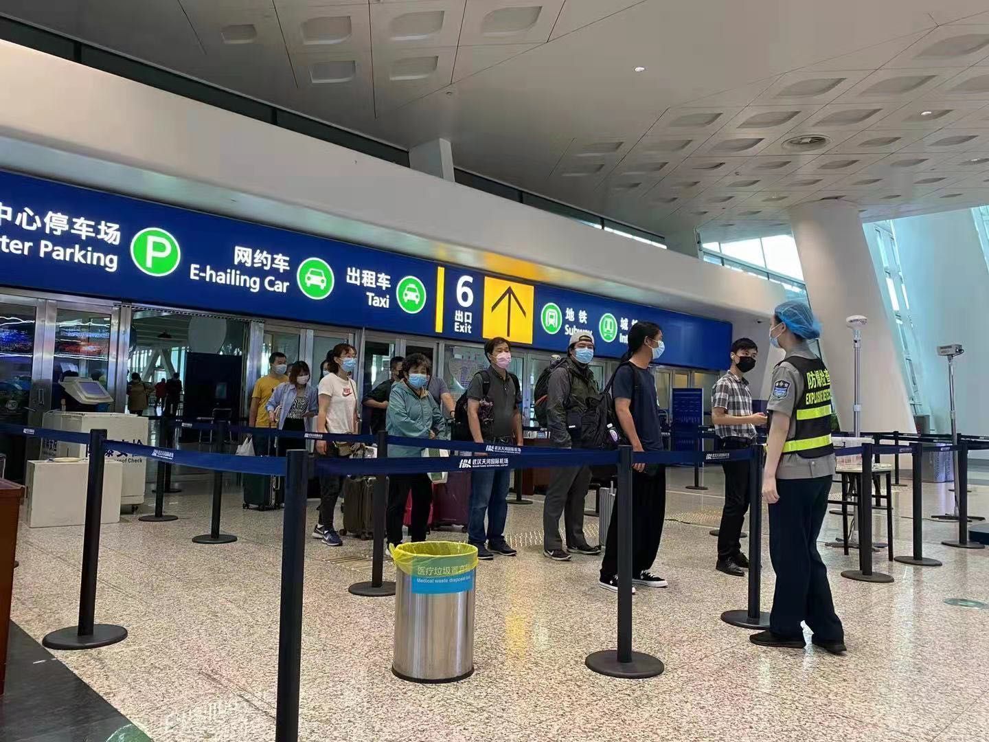 武汉天河机场200余架次航班受影响取消113余架次