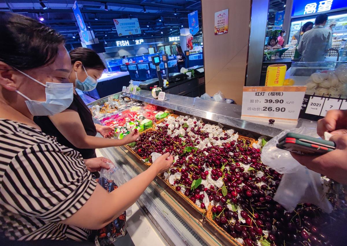 开云集团供应数量品类充足连续阴雨抑制消费需求江城水果市场行情走低(图7)