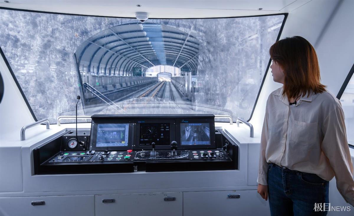 可进入驾驶室观景—武汉首条全自动驾驶地铁5号线将于年内开通