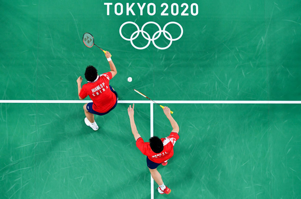 追光 东京奥运会羽毛球比赛球拍是田径选手穿的线?有可能!