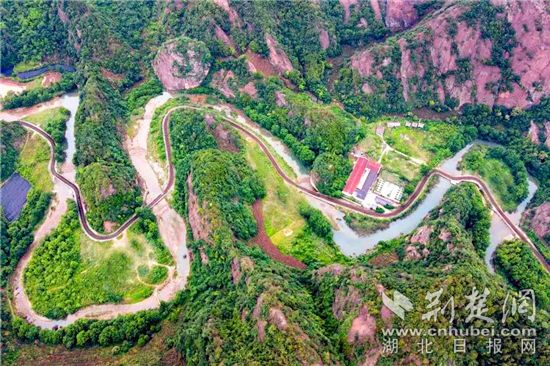 位于远安县旧县镇西部山区鹿苑村,距离县城15分钟车程,是国家地理标志