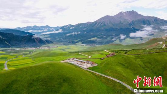 7月11日,航拍夏日的祁连山国家公园青海片区.