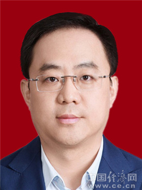 任惠州市委常委,市政府常务副市长,党组副书记; 2021年8月后,任潮州