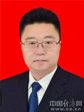 1961年9月出生,曾任重庆市纪委副书记,2017年任江北区委书记