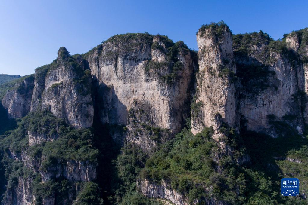 从空中俯瞰山西省平顺县境内的太行山地貌,雄,奇,险,峻,层次分明,景色