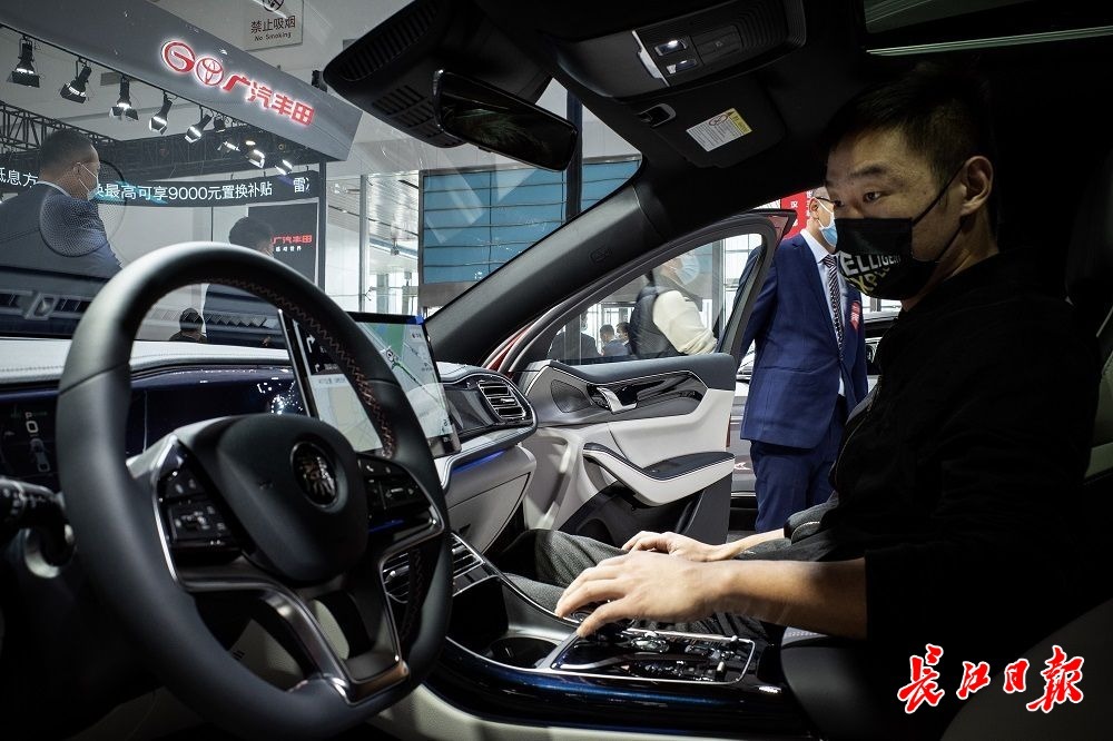第22届武汉国际车展开幕，国产新能源车受热捧