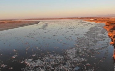 黄河内蒙古河段出现流凌我国北方河流全面进入凌汛期