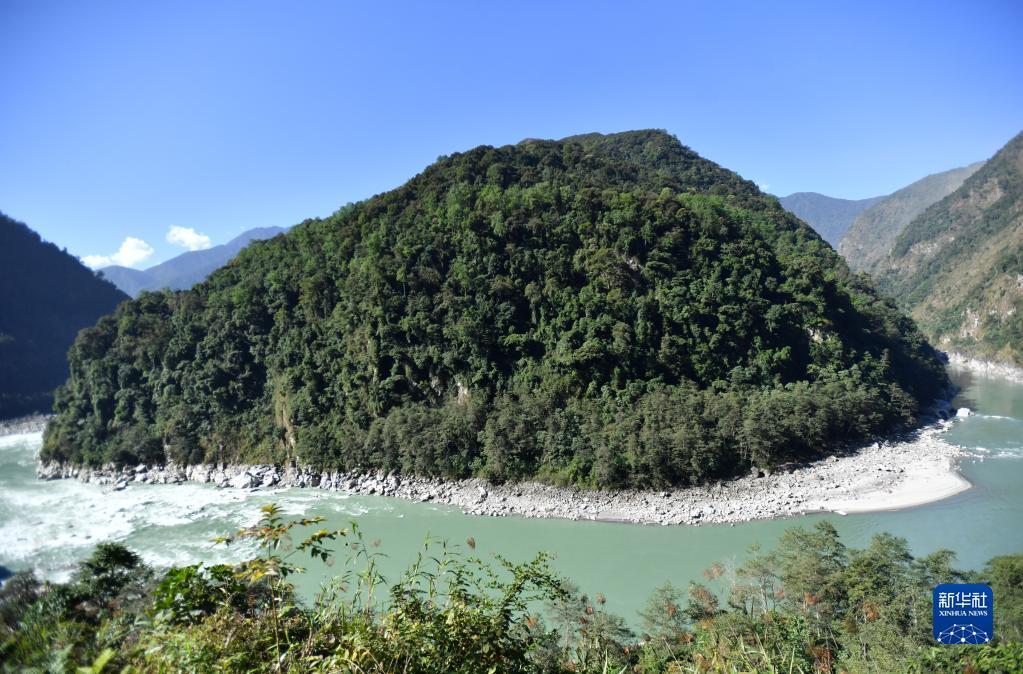 "墨脱"藏语意为"隐秘的莲花,位于西藏自治区东南部林芝地区,地处