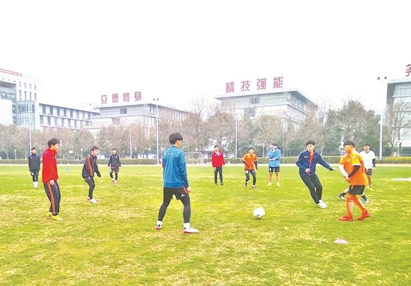 足球训练服到哪买好点,足球训练服到哪买好点呢