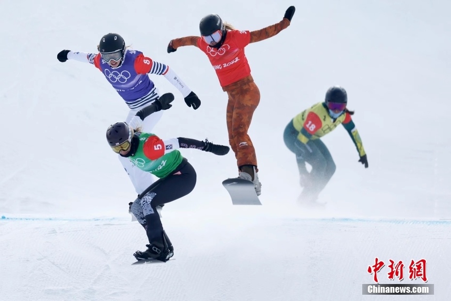 单板滑雪女子障碍追逐决赛美国选手雅各贝利斯夺冠