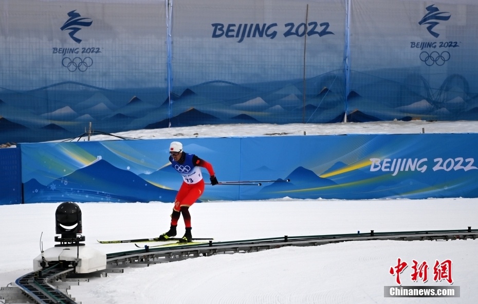 当日,北京2022年冬奥会越野滑雪男子15公里(传统技术)比赛在国家越野