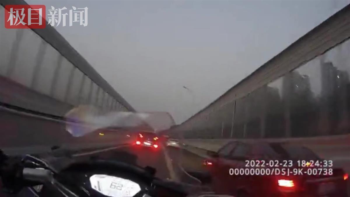 飙车高架 43922db54352e83118f1ef19bfd66a9e.jpeg