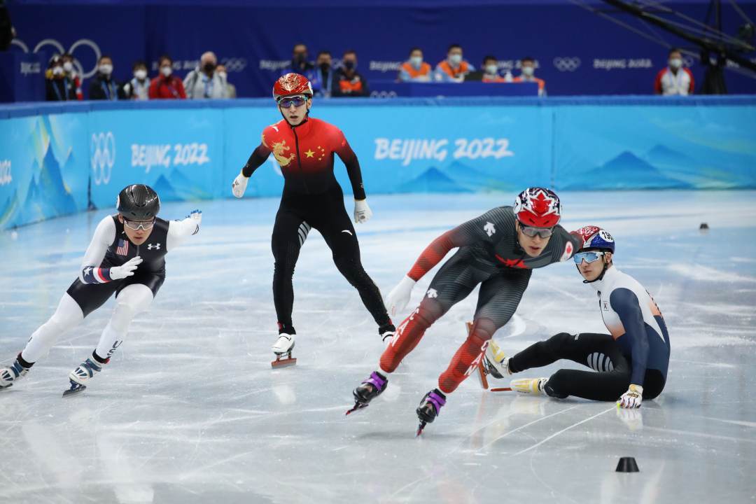 武大靖晋级短道速滑男子1000米半决赛