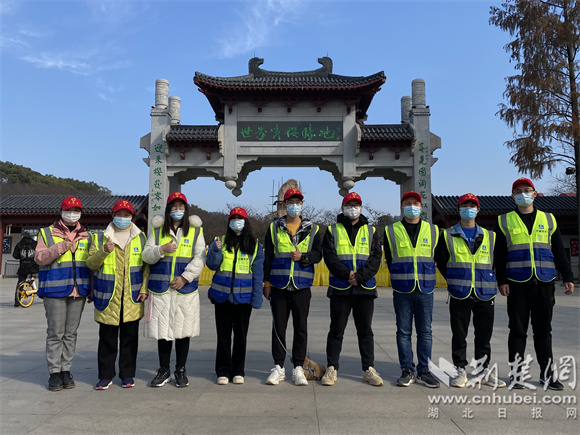 项目青年建设者合影.jpg