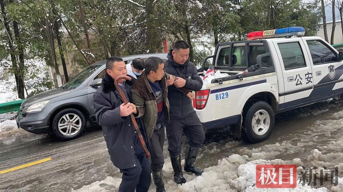 怎么才能当警车 d94859a770417909a542974adf715524.jpeg