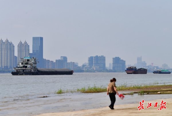 武汉跑步入夏出门要注意防晒