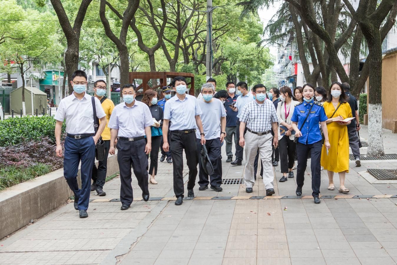 聚合力明远景惠民生人大钢花村街道工委助力谱写恩施街美食街发展新