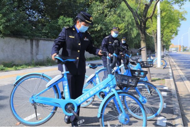 这条视频公开晒“问题”,最新微变传奇他们让东湖文明“动”起来 | 武汉以我为荣