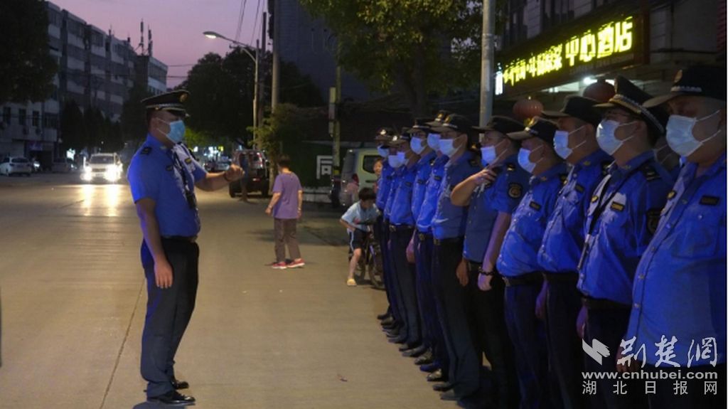 12.城市治理不打烊 夜间整治在行动.jpg.jpg