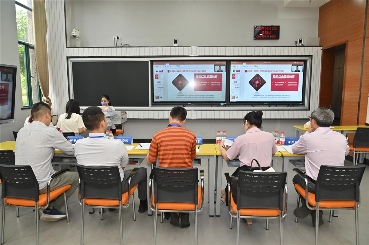 bat365中文官方网站“三创赛”省赛中大学生玩转电子商务(图1)