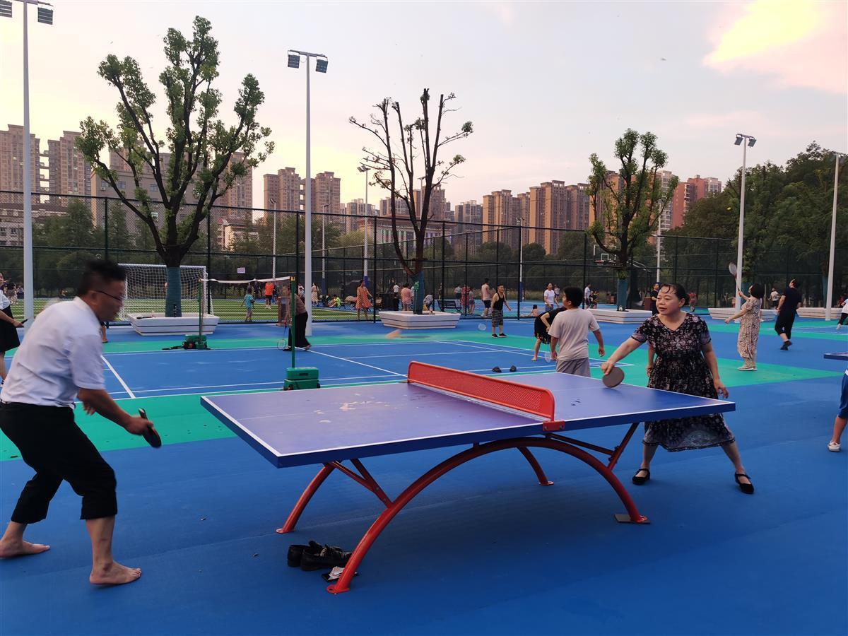 当局大院变身材育华体会体育网页版公园市民健身打卡活动欢