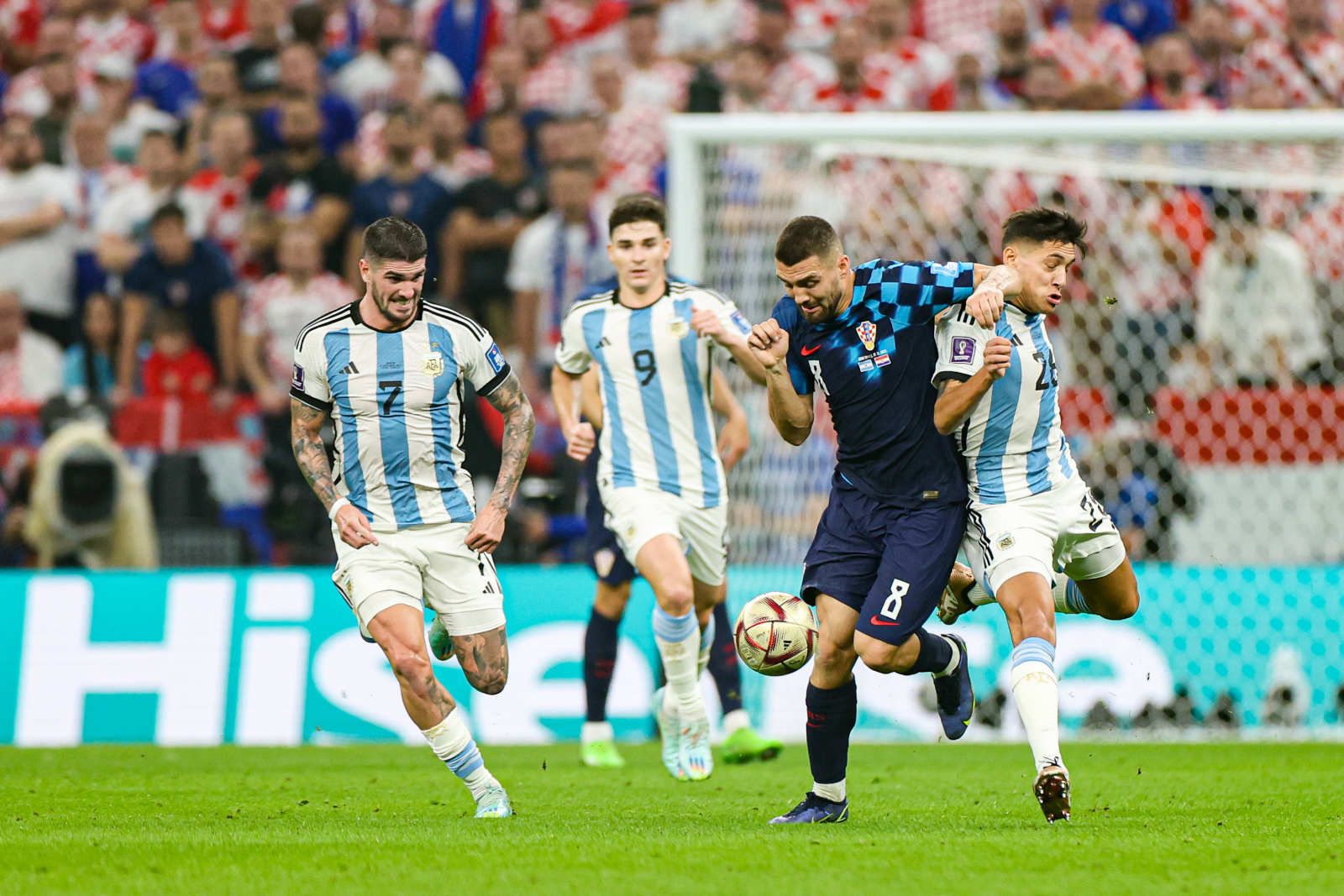 2022世界杯半决赛：天神下凡！梅西率阿根廷3:0击败克罗地亚 时隔八年重返决赛