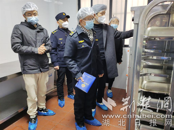 守护师生“舌尖上的安全” 洪山区市场监管局开展专项检查护航开学季.png.png