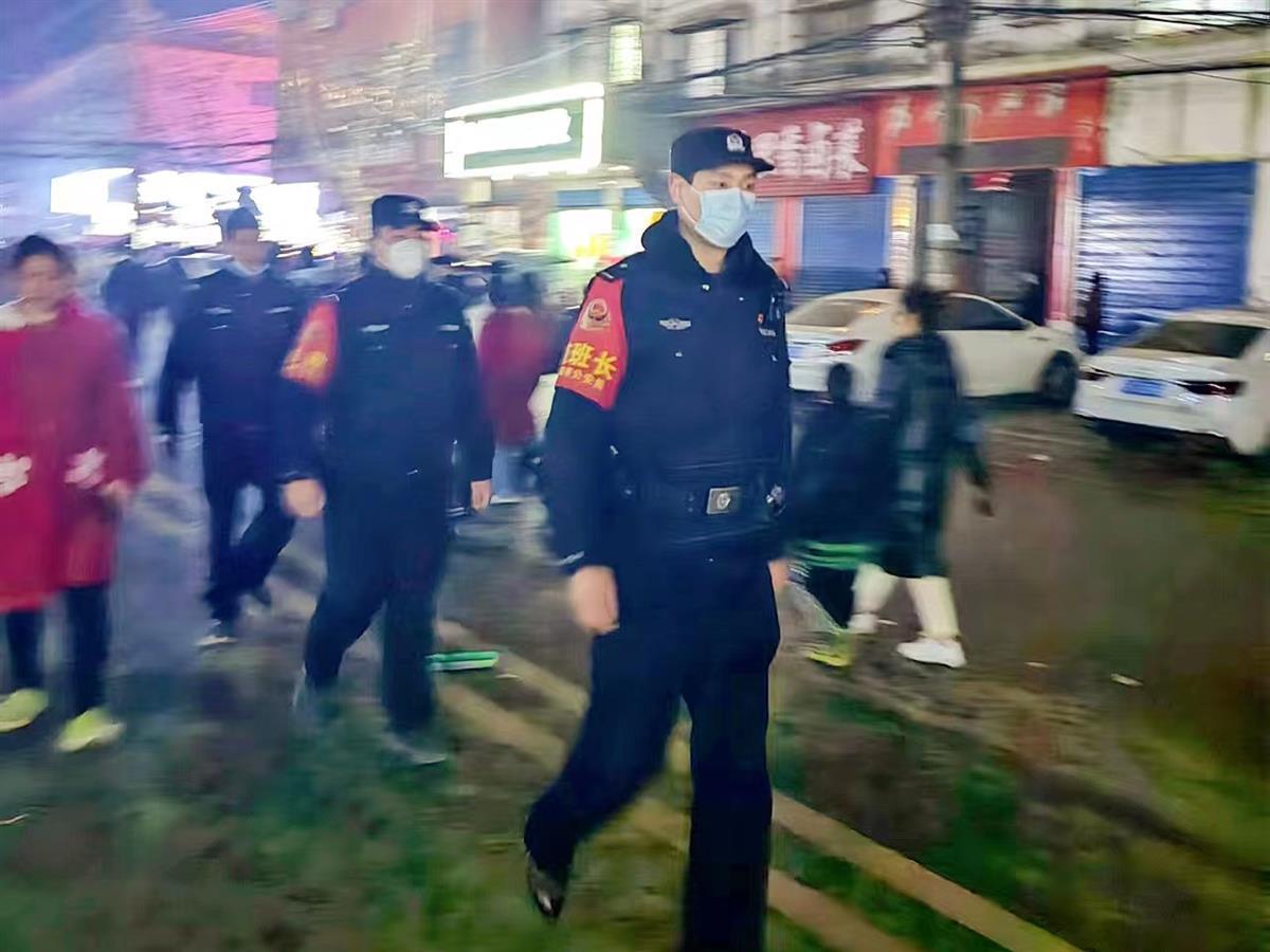 湖北枣阳市警方“三强化”开展社会面巡逻防控工作