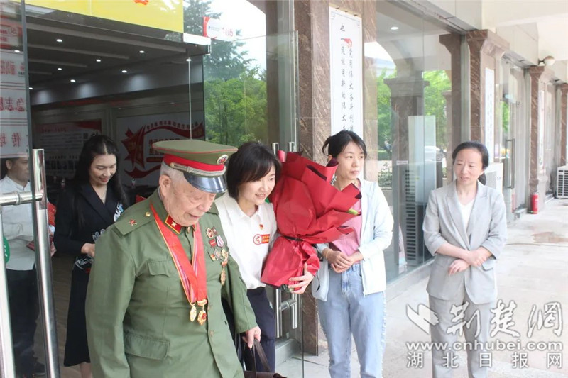 “老兵宣讲”走进洪山区丽岛花园社区文明实践站.jpg