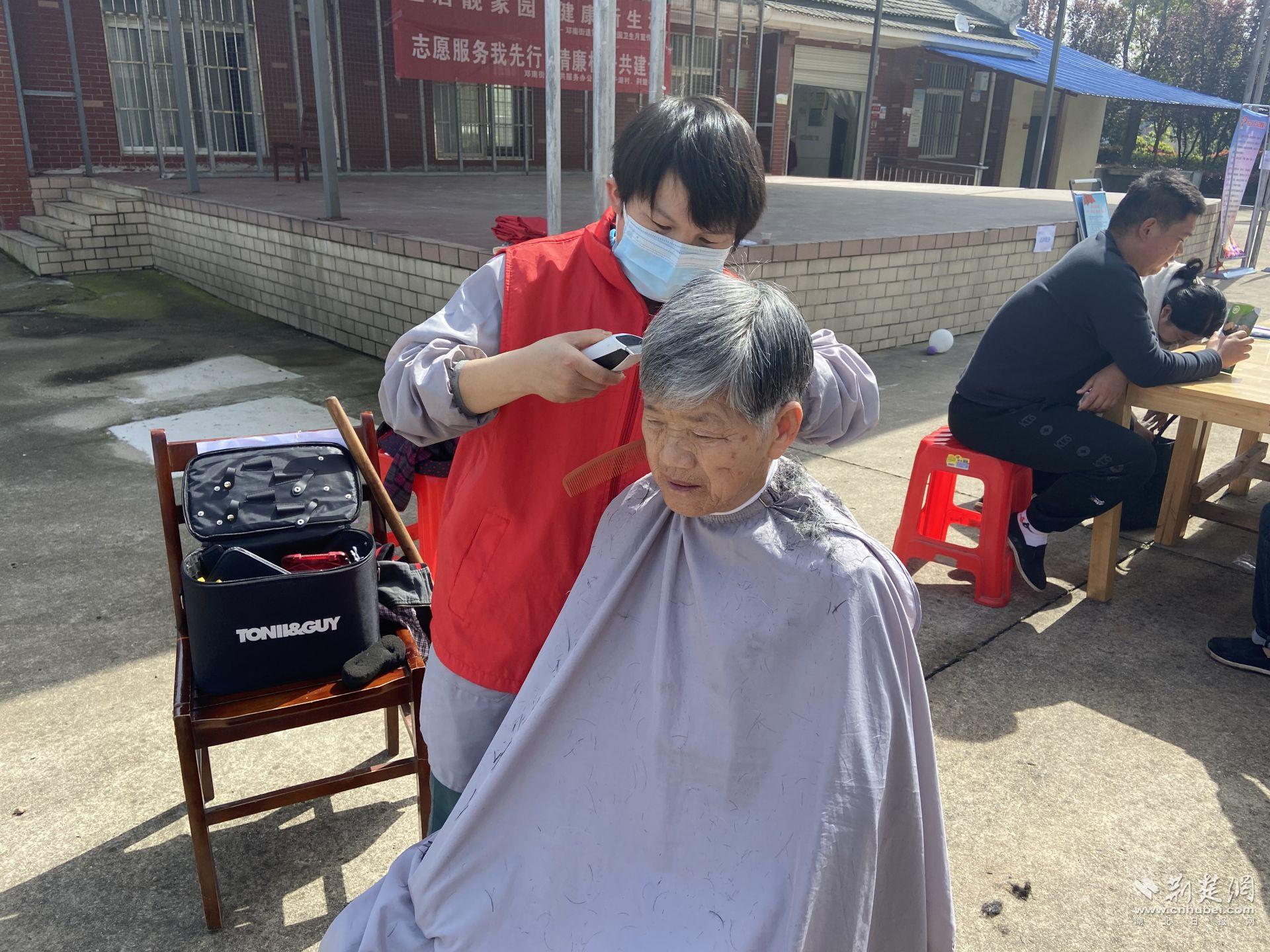 理发.jpg.jpg