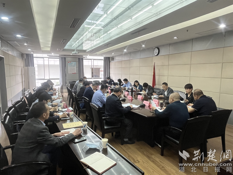 武汉市洪山区部署校园周边治安环境整治工作.png.png
