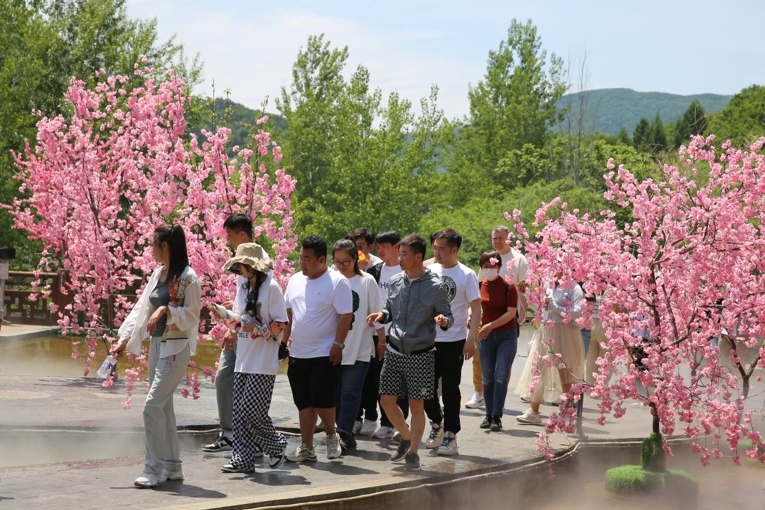 打卡中国·读懂中国式现代化（辽宁篇）本溪小市一庄：打造文旅产业融合新模式 荆楚网 湖北日报网 3235