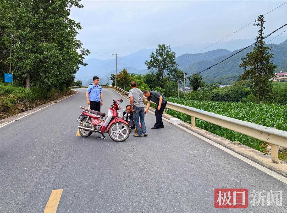 摩托车道路救援