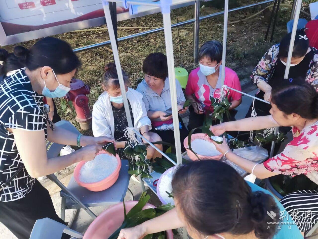 包粽子比赛1.jpg.jpg