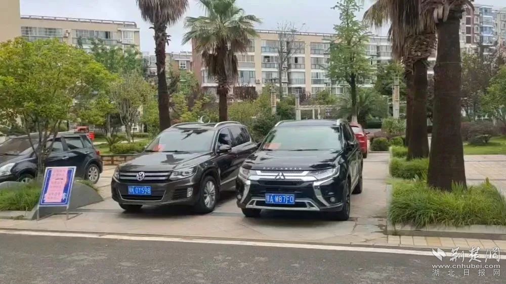 0你中考,我护航!孝昌100余台“爱心送考车” 已就位(湖北日报)1.jpg.jpg