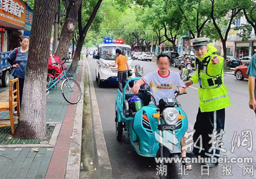 PG PG电子 APP京山交警：“四点发力”筑牢夏季出行平安防线(图2)