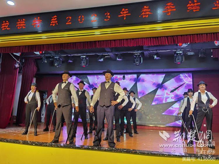 男模重出江湖.jpg