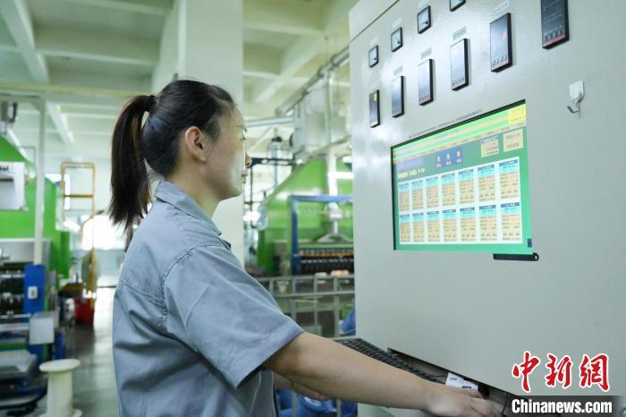 高质量发展调研行）智慧车间、5G工厂科技创新为江西高质量发展注入“新动能”
