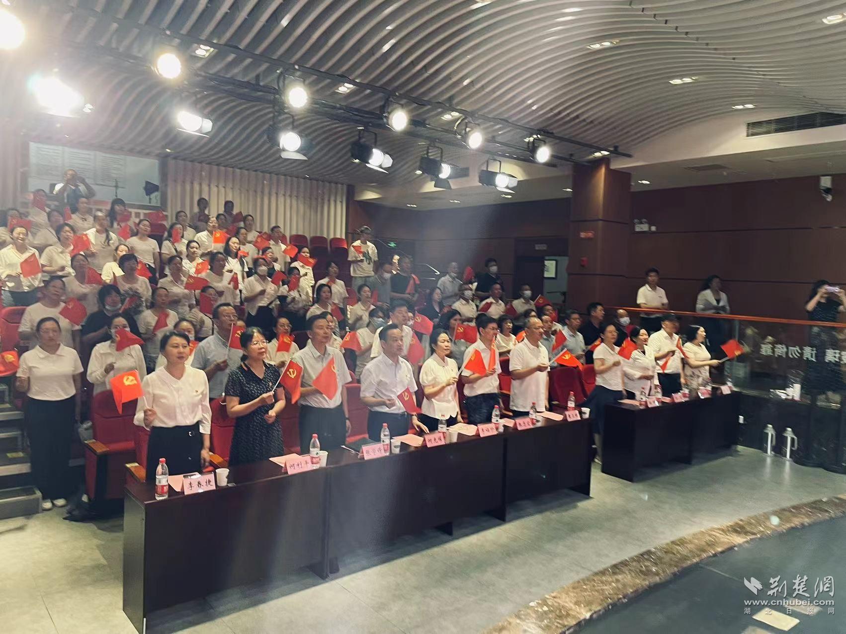 《没有共产党就没有新中国》大合唱.jpg.jpg