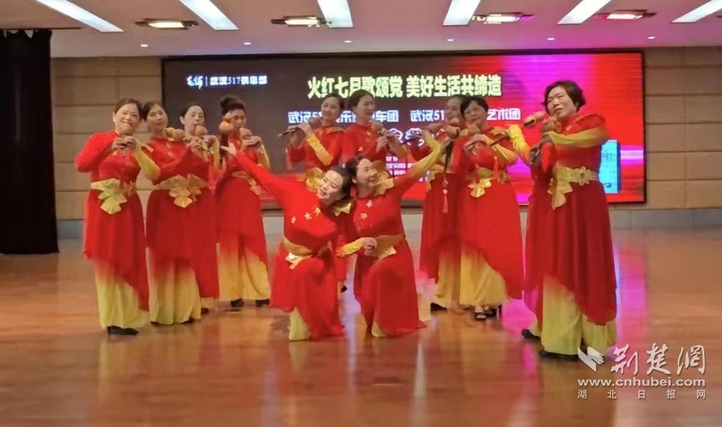 葫芦丝表演.jpg