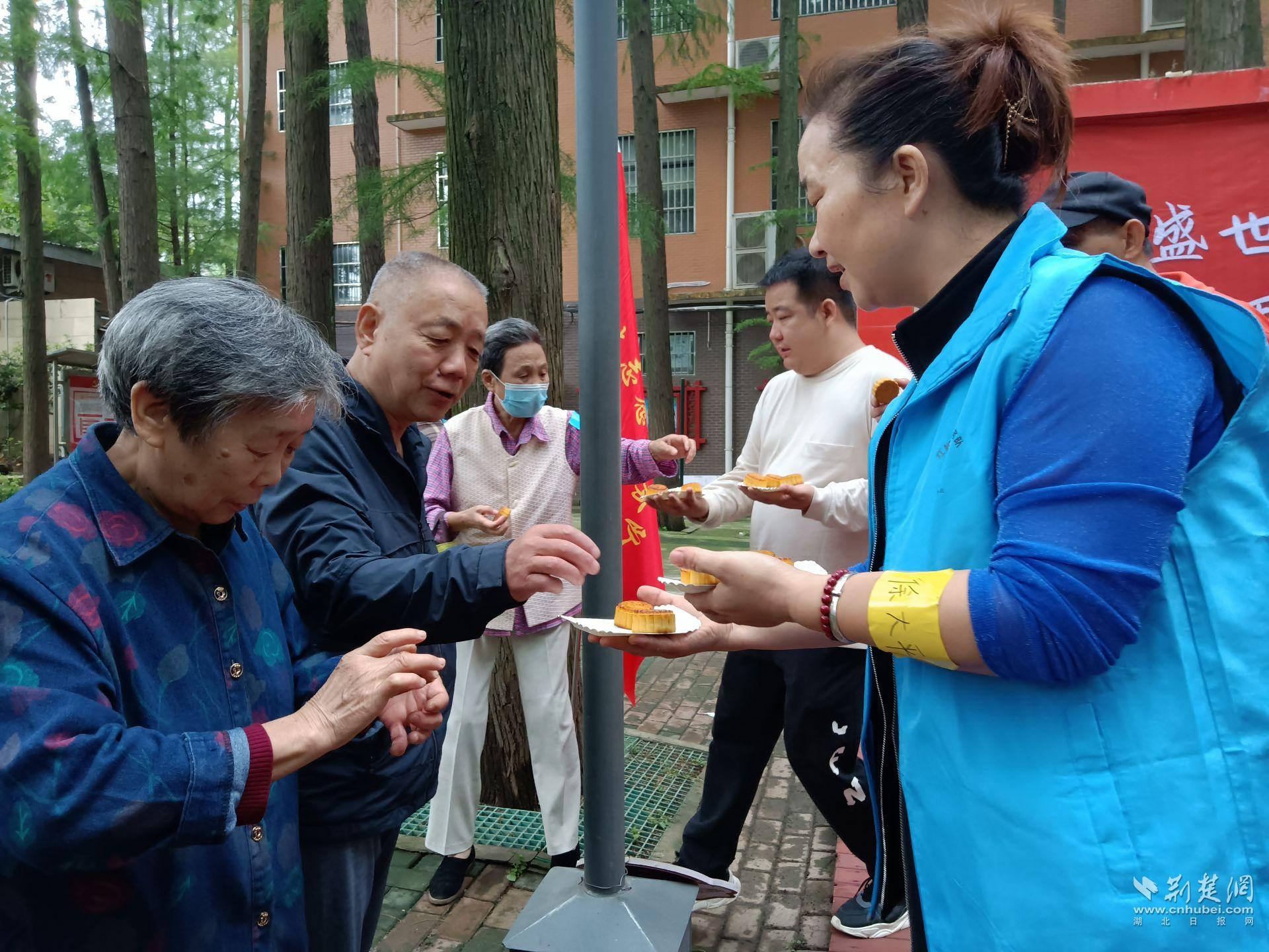 堤活动现场2.jpg.jpg